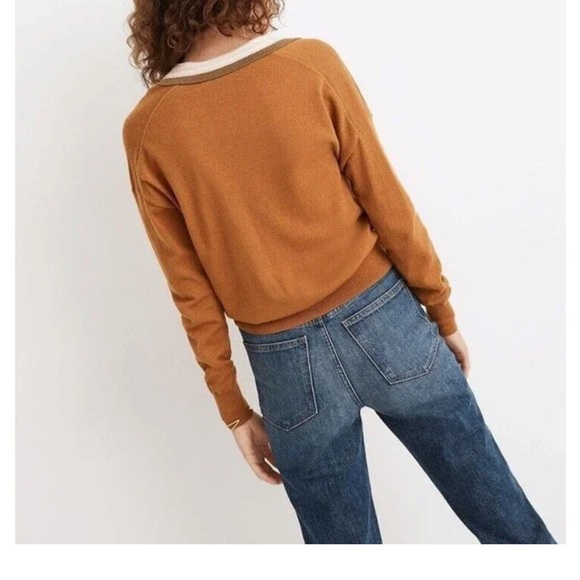 Madewell v neck collar top - Picture 2 of 8